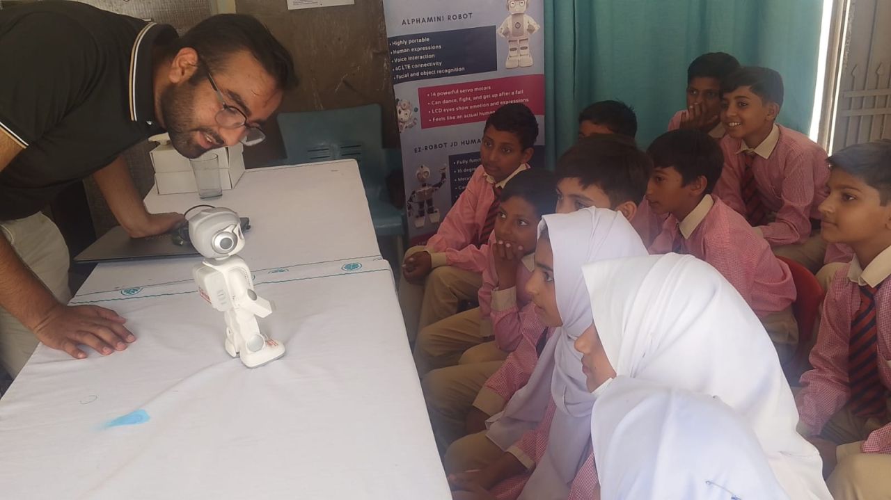 Interactive humanoid robot demonstration with young students